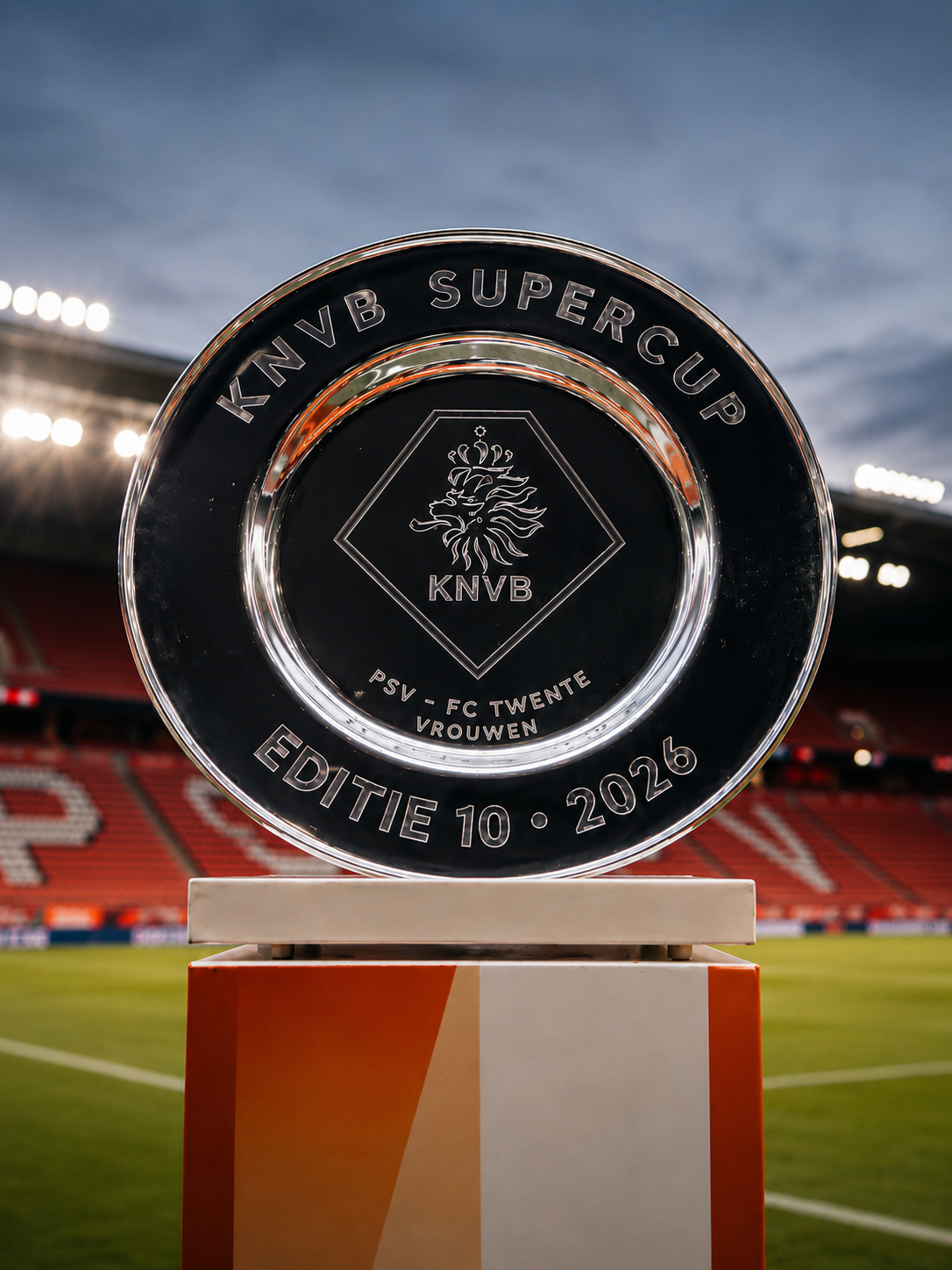 Titanenstrijd in Eindhoven: PSV en FC Twente trappen seizoen af om de KNVB Supercup