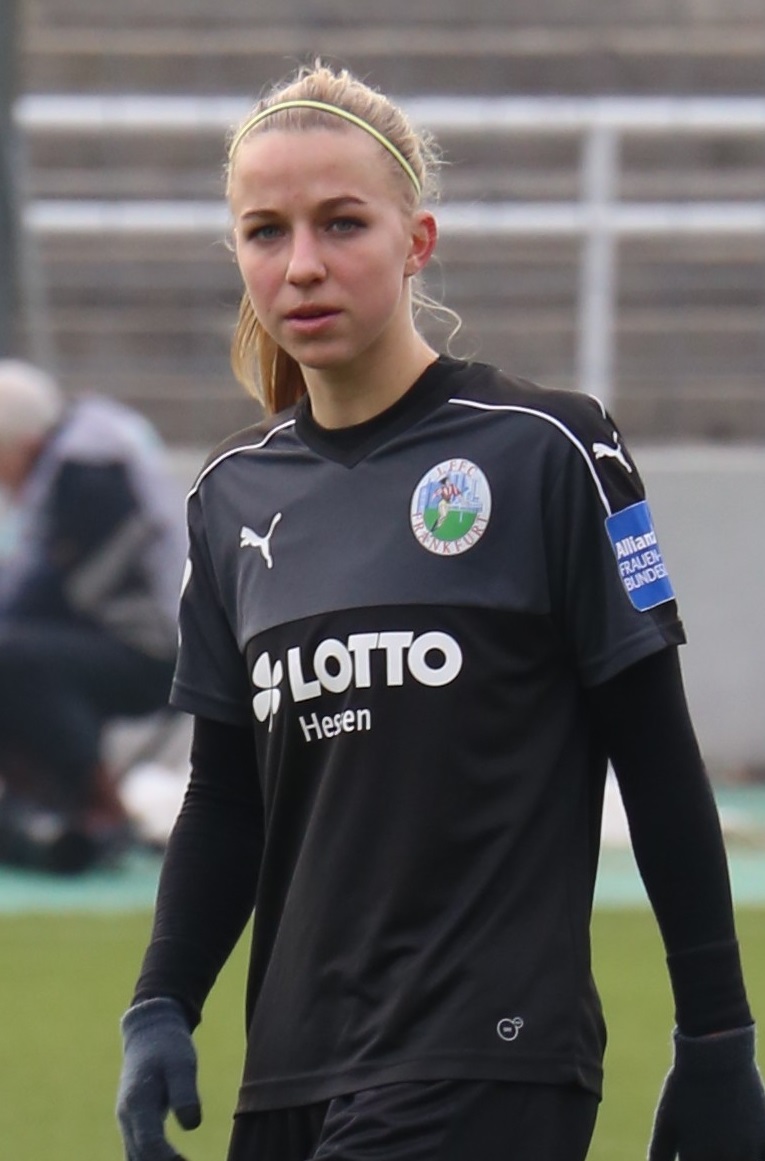 Jackie Groenen, Middenvelder van Paris Saint-Germain